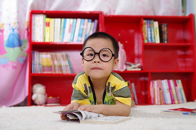 Arreda con stile: Soluzioni per bambini con Librerie Montessoriane